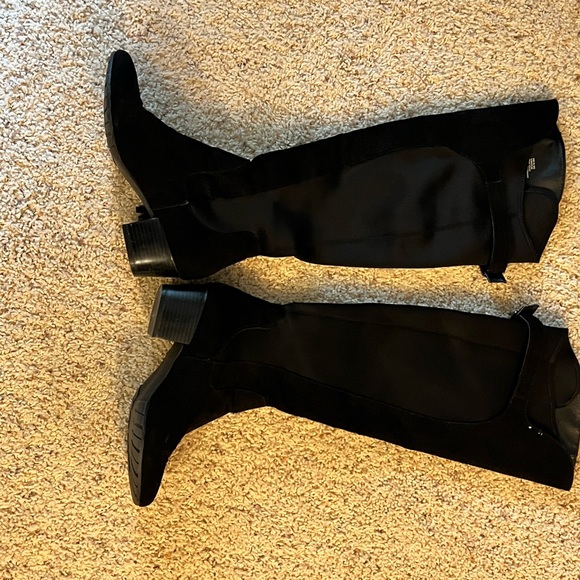 Over the knee boots - Picture 2 of 5